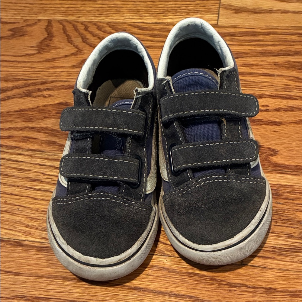 Kids Black and Blue Velcro Sneakers vans size 9.5 toddler
